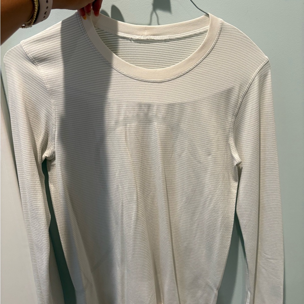 Lululemon white swiftly tech long sleeve